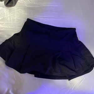 lululemon black skirt
